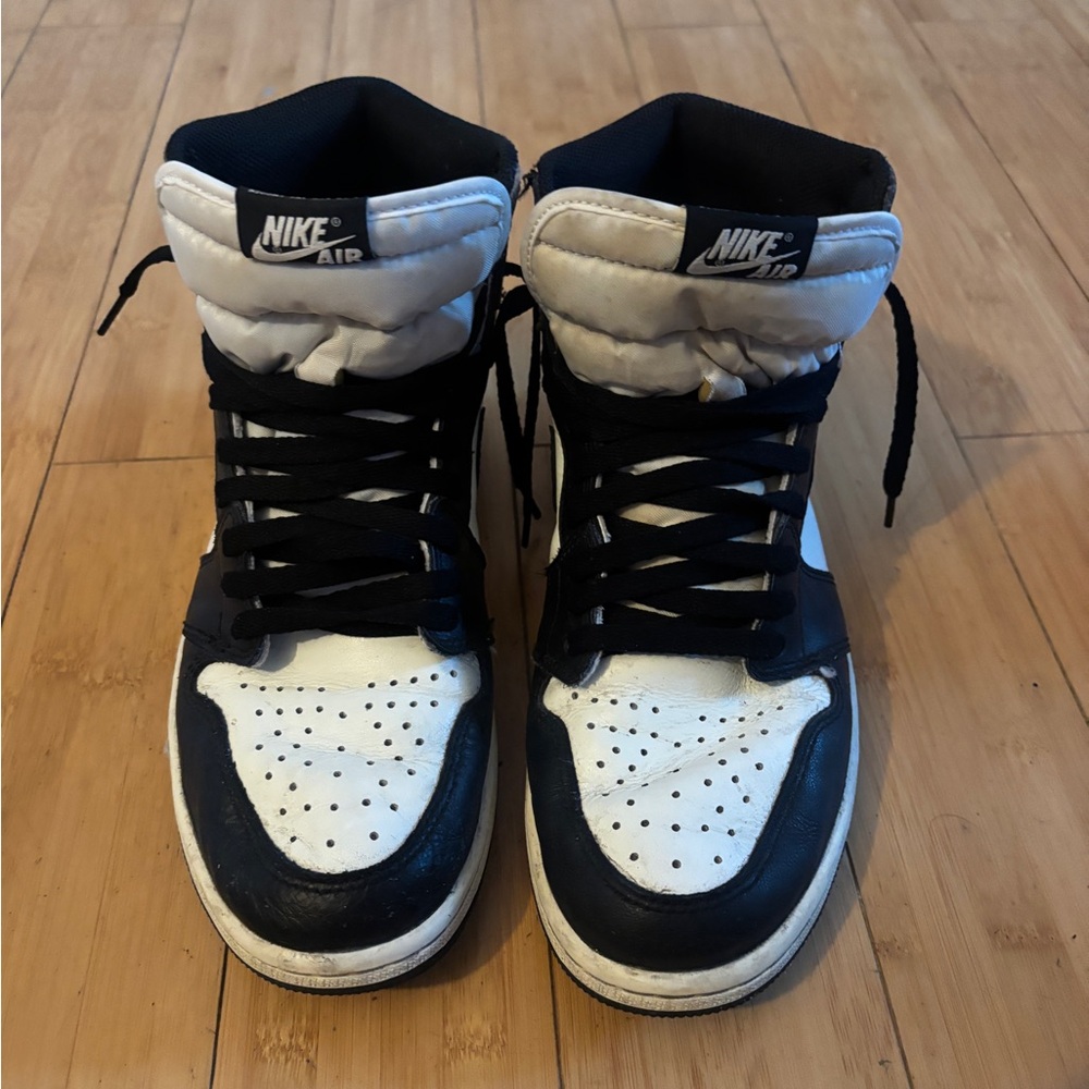 Air Jordan 1 Retro Mocha Size 9